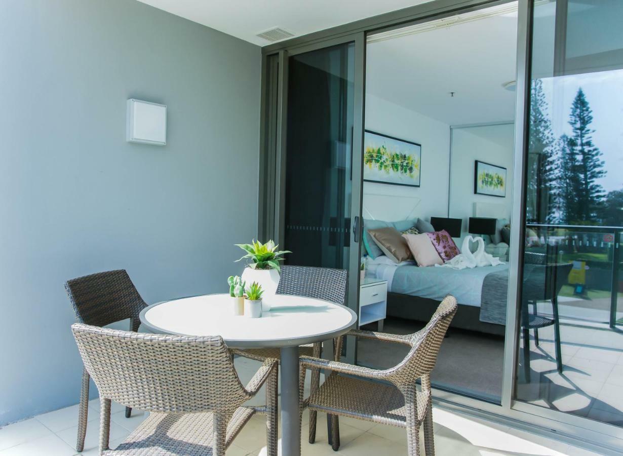 Serain Residences On Surfers Gold Coast Buitenkant foto